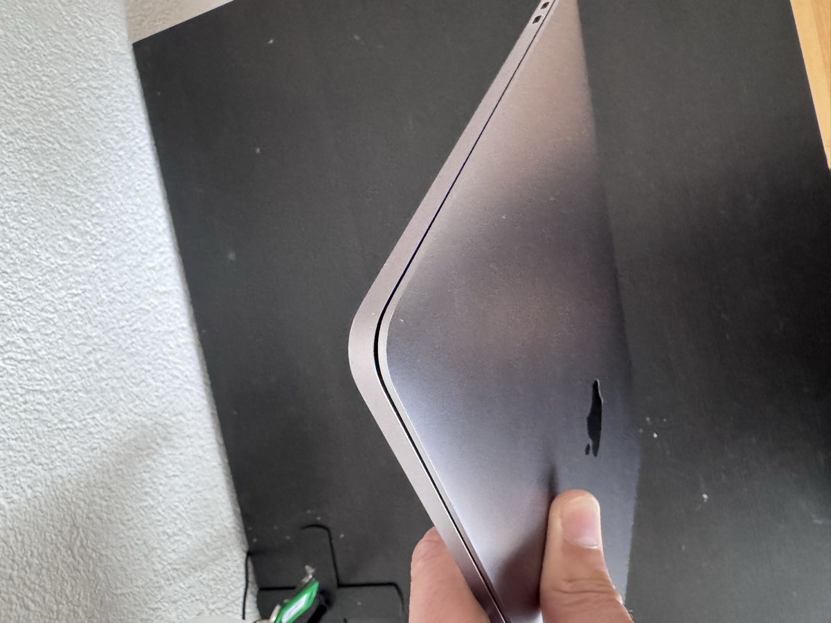 Apple Notebooks: MacBook Pro – Gebraucht aus Unterengstringen von vla_hg6q 3