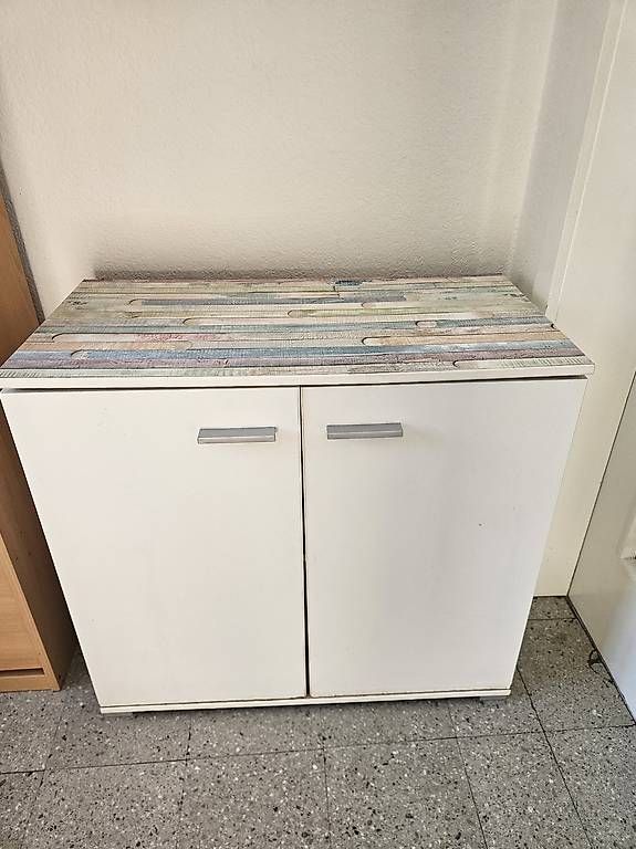 Schränke: Badezimmerschrank gratis – Gebraucht aus Chur von zie_t9q2 1