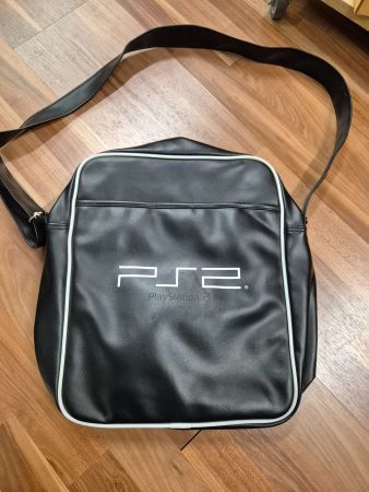 PS2 Playstation 2 Tasche schwarz Umhängetasche neuwertig K40