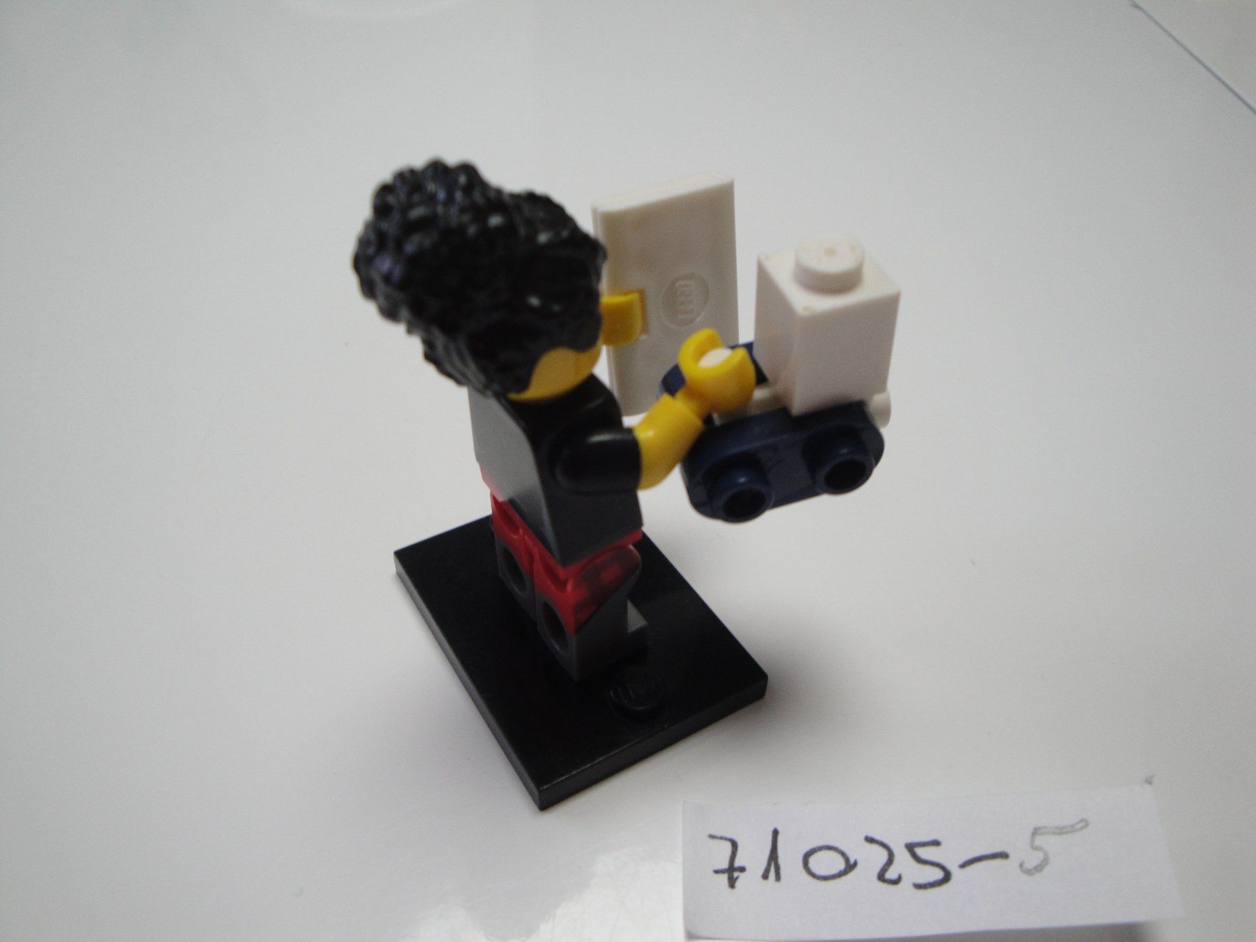 Lego Statuette: LEGO Minifiguren 71025 - Serie 19-5 Programmer – Usato da Oberentfelden venduto da casa55 2