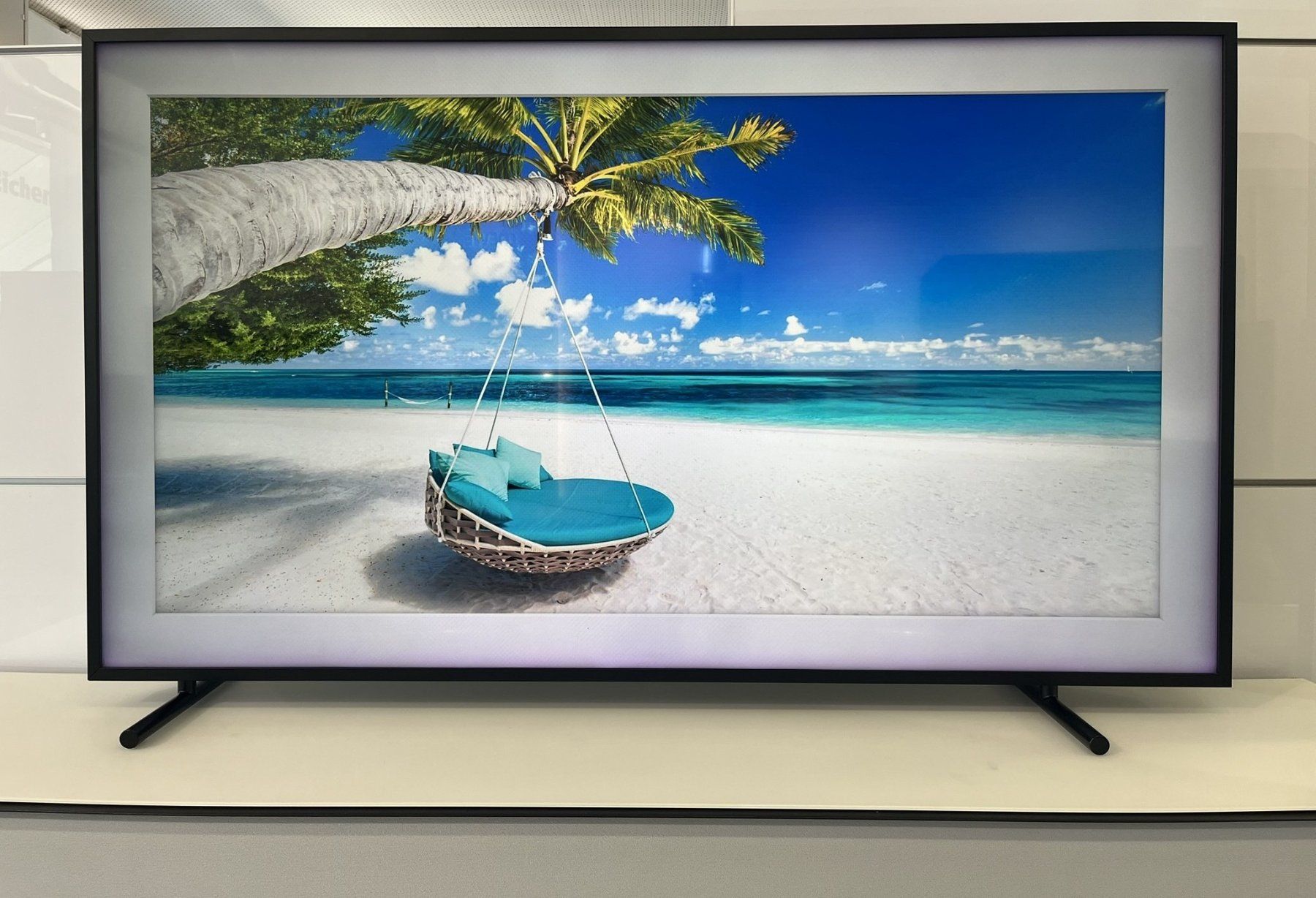 Samsung Televisori: Samsung Frame 3 65" – Difettoso da Hochdorf venduto da av-electronics