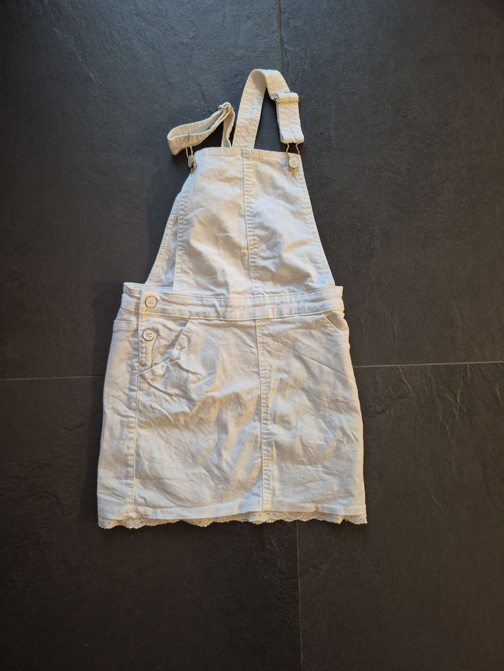 H&M Vestiti & Gonne: Latzrock Kleid Gr. 140 – Usato da Gossau SG venduto da anfre82