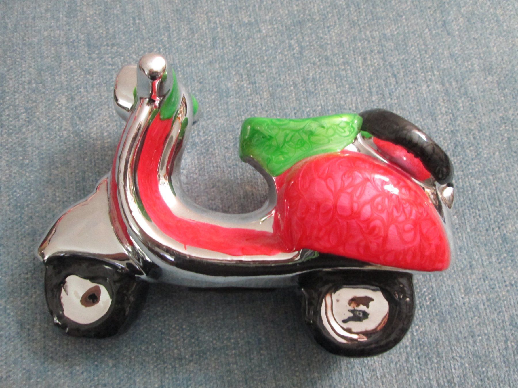 Spardosen: Spardose Vespa – Gebraucht aus Neuchâtel von Dualseele 2