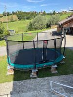 Berg Inground Trampolin Oval ink. Holzstützen