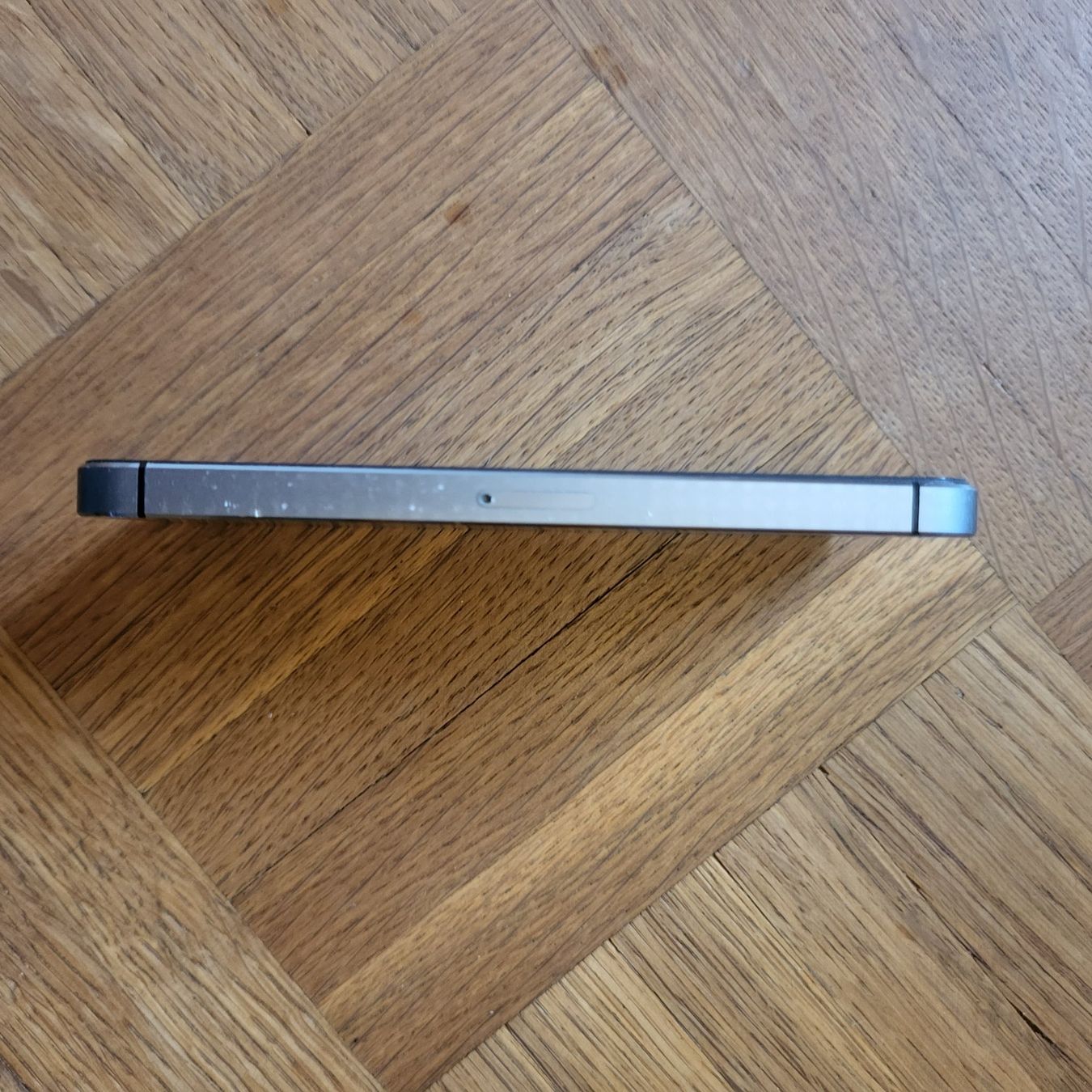 Apple Portables: ⚫️iPhone 5s – D'occasion à Schlosswil par ael_mrk8 4
