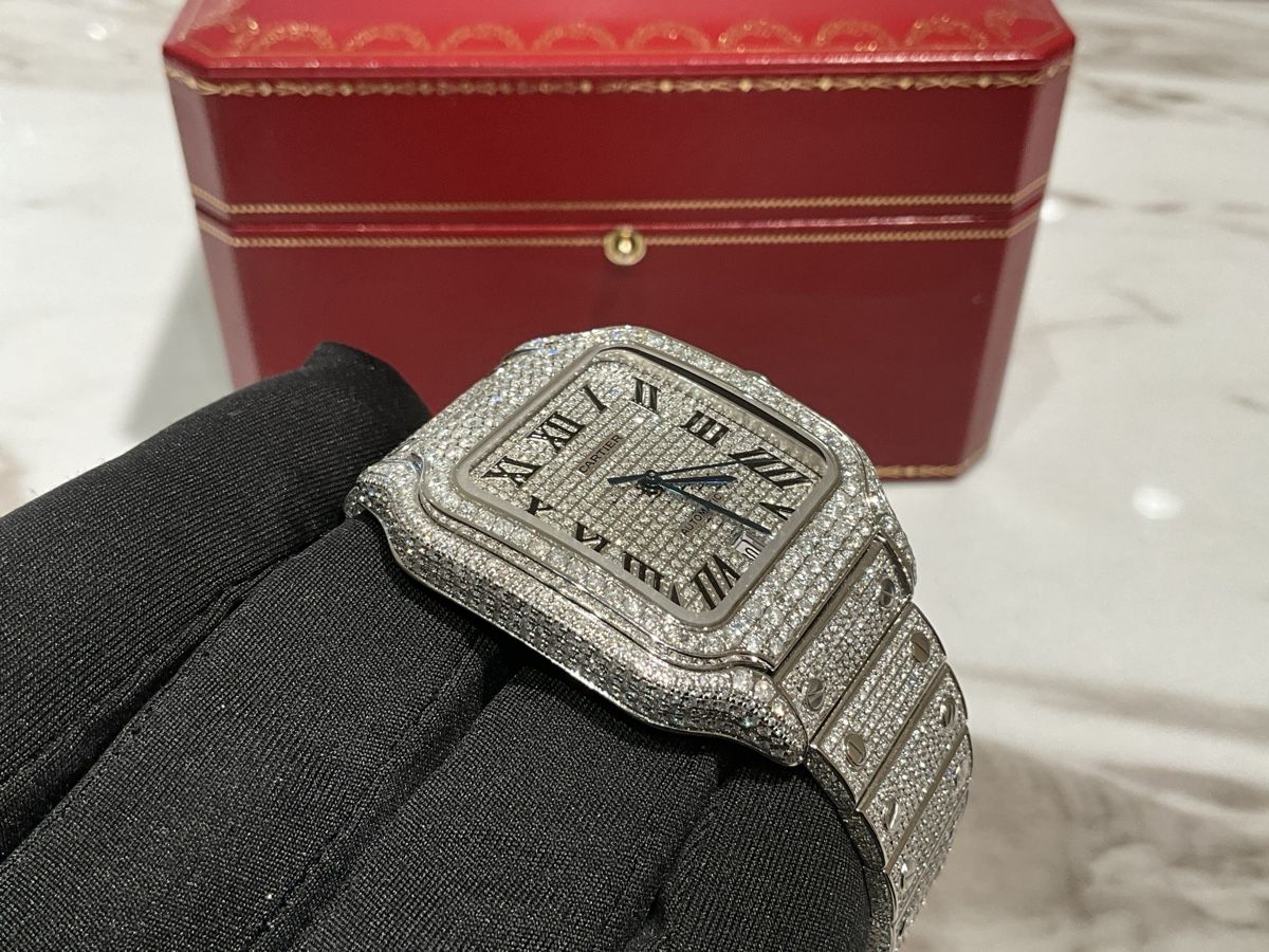 Cartier Orologi: Cartier Santos Iced Out – Nuovo (secondo la descrizione) da Schaffhausen venduto da glamour-shop 4