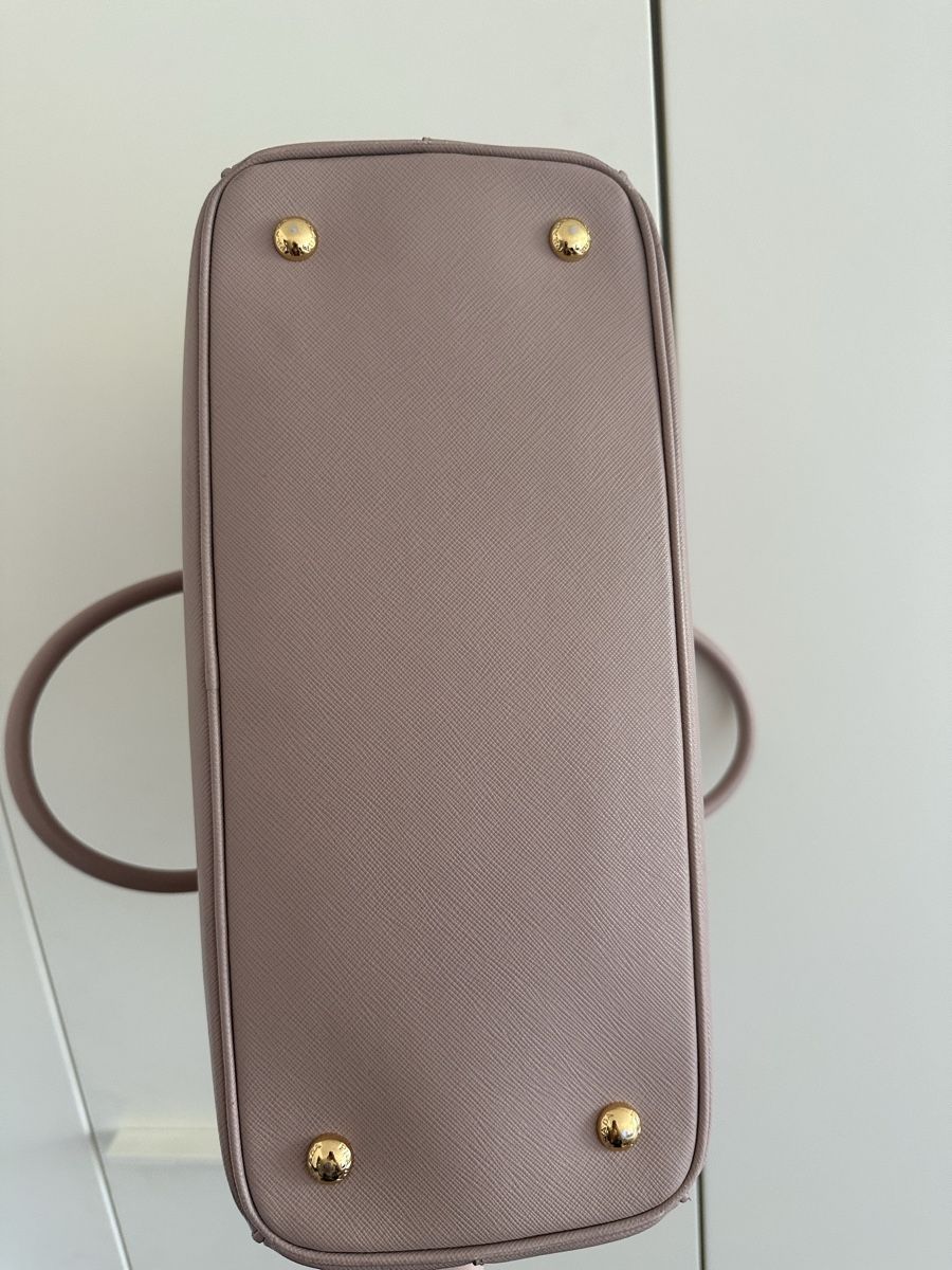 Prada Borse da donna: Prada Galleria Bag, Rosa Beige – Usato da Zollikon venduto da Kerry85 7