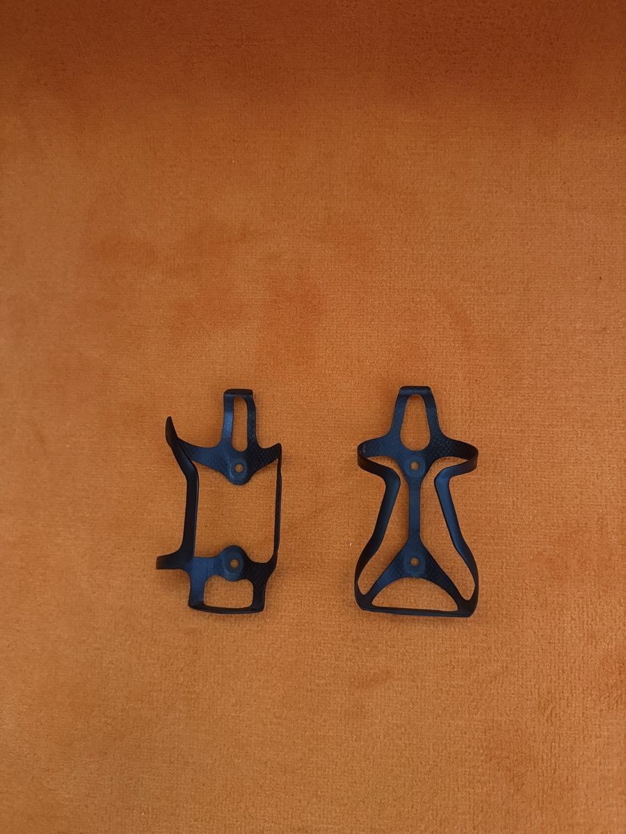 Merida Pezzi di ricambio: CARBON FLASCHENHALTER SET Merida, 1x normal, 1x seitlich – Nuovo (secondo la descrizione) da Obfelden venduto da Freebonsay