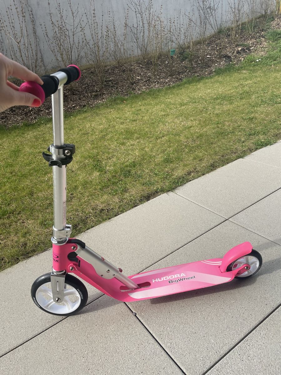 Hudora Veicoli per bambini: Rosa Hudora Scooter BigWheel – Usato da Villigen venduto da Elena_J