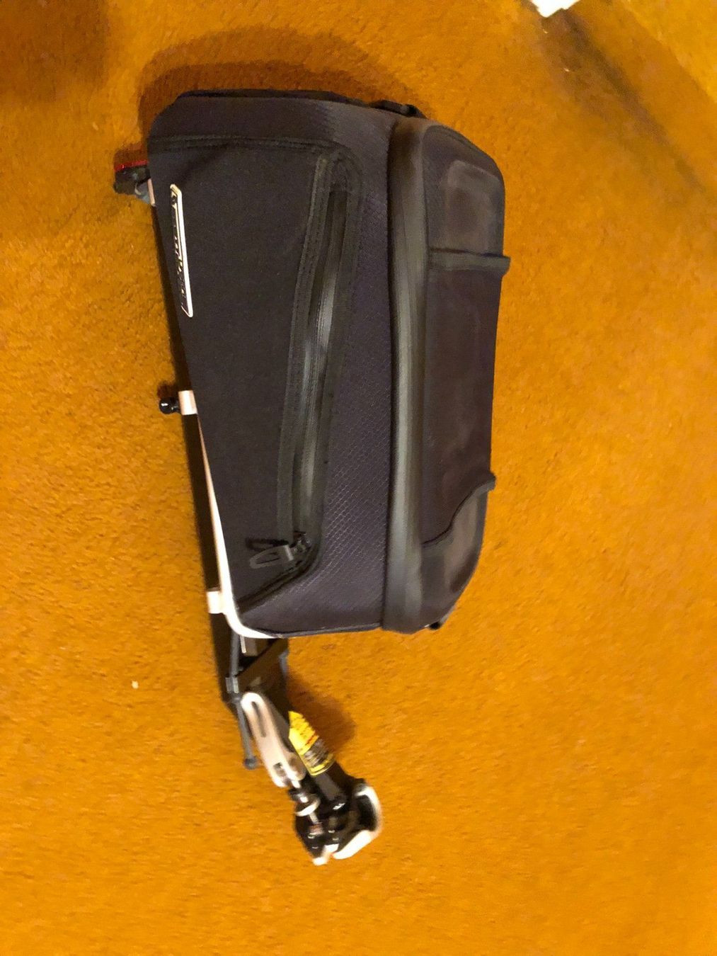 Valigie: Porte bagage vélo – Nuovo (secondo la descrizione) da Carrouge VD venduto da julienrochat84 1