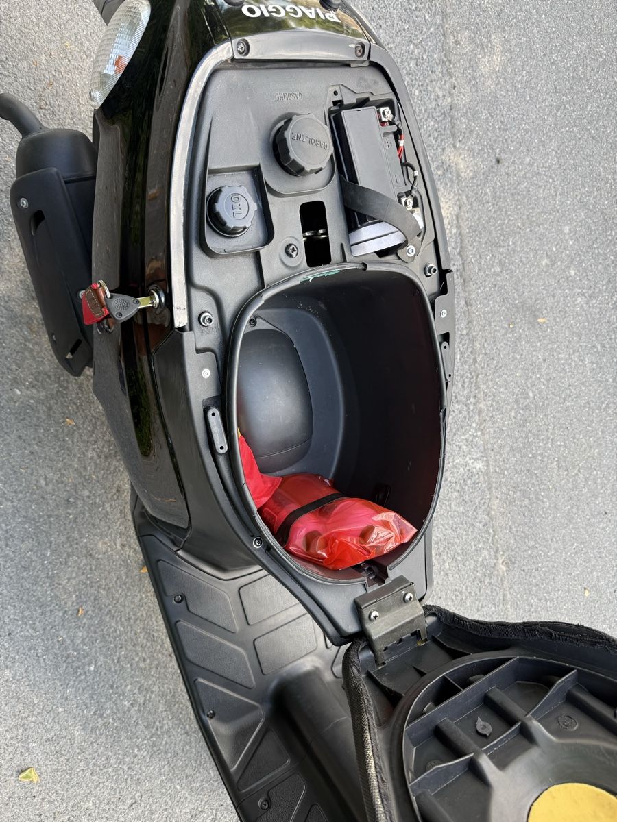 Piaggio Scooters: Piaggio Typhoon X50 – D'occasion à Rotkreuz par Datoro 5
