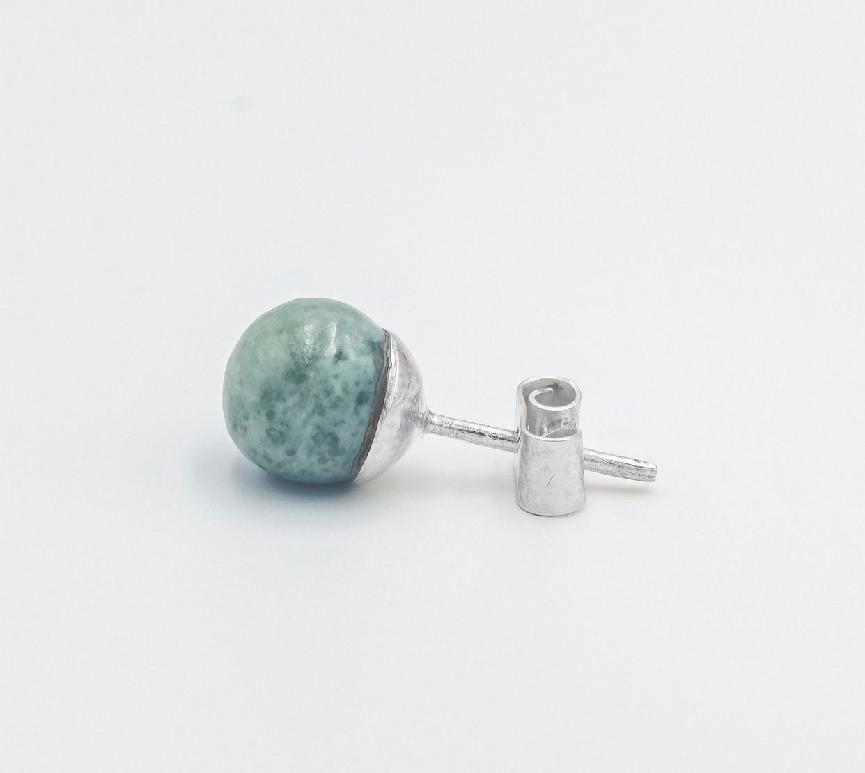 Orecchini pendenti & Orecchini a lobo: Ohrstecker aus Jade – Nuovo e nell'imballaggio originale da Ruggell venduto da JadeShop 1