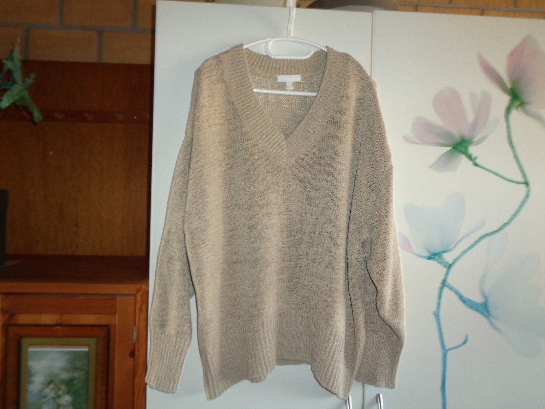 H&M Pulls & Sweat-shirts: *** beiger Pullover *** / V-Ausschnitt / von H&M – D'occasion à Othmarsingen par Leuchtturmlady