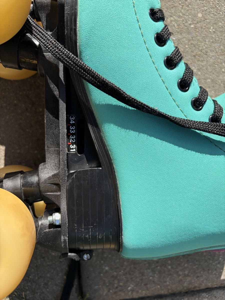 Inline-Skating & Rollschuhe: Chaya Retro-Rollschuhe, Grösse 31-34 – Gebraucht aus Zürich von celisabeth 8