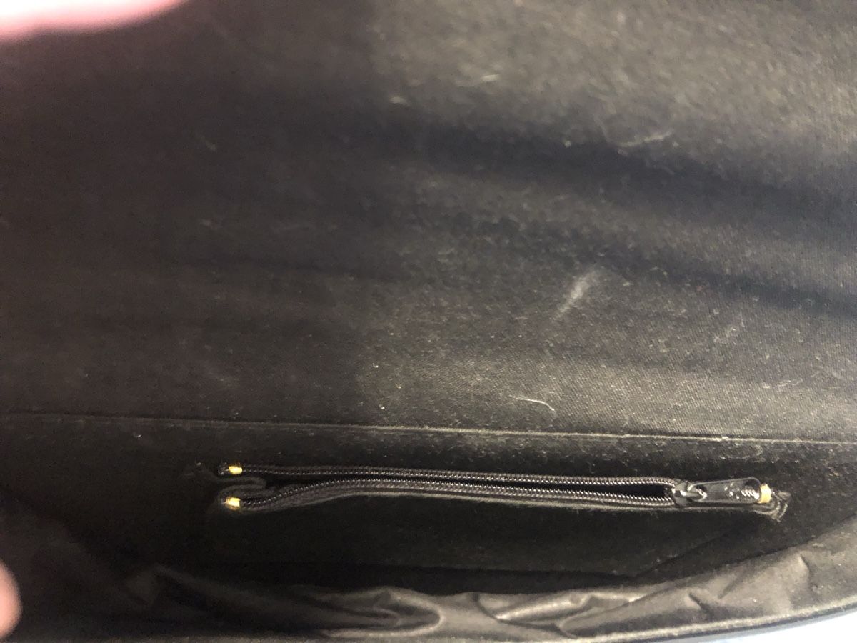 Taschen für Damen: Lacktasche – Neu (gemäss Beschreibung) aus RORBAS von ANDOM 1