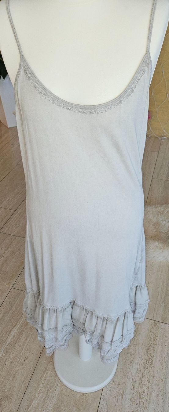 Nile Kleider: Nile Sommerkleid mit Spaghettiträger – Gebraucht aus Luzern von Womeninred