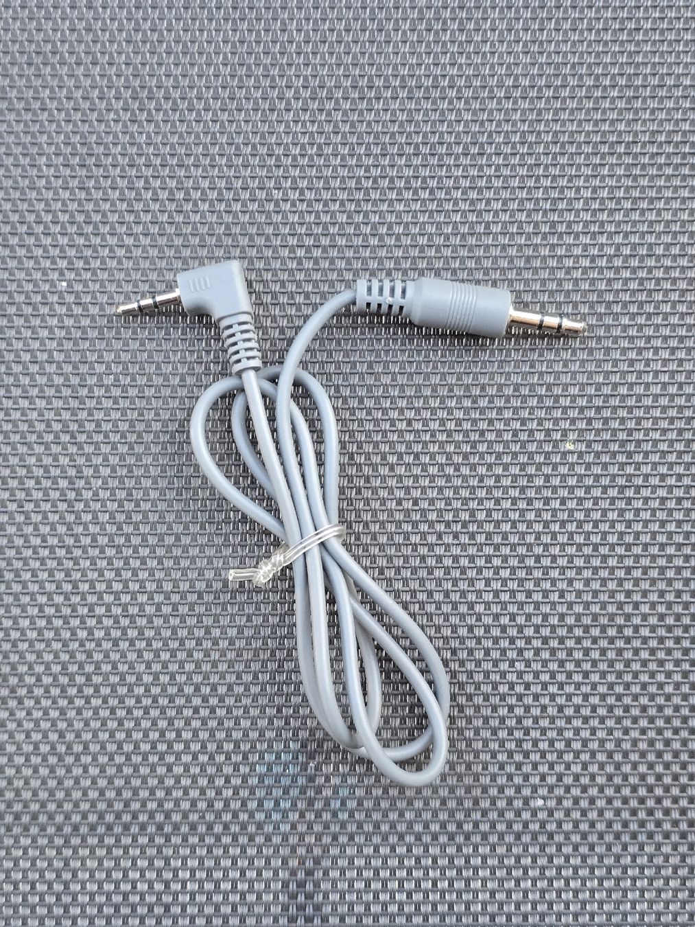Cavi: Klinkenstecker / Audiokabel 3.5 × 2.5  |  50cm – Nuovo (secondo la descrizione) da Grandval venduto da Golumbus