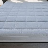 Luxus Topper 200x200 cm  Neuwertig (NP CHF 1500.)