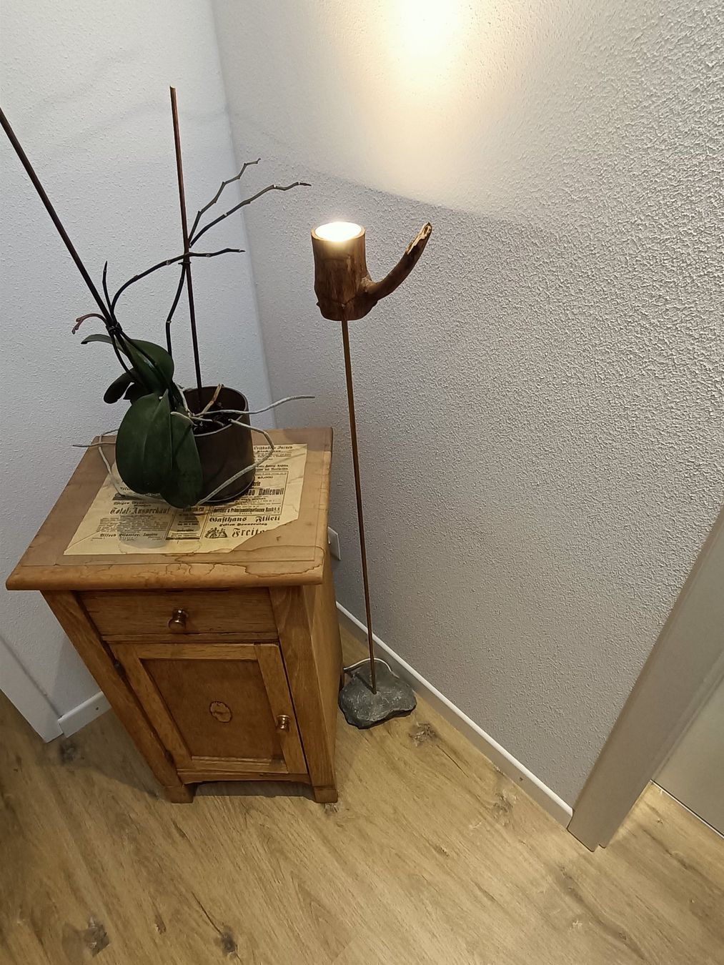 Lampade: *Stehleuchte * – Nuovo (secondo la descrizione) da Giswil venduto da Zumdesign 1