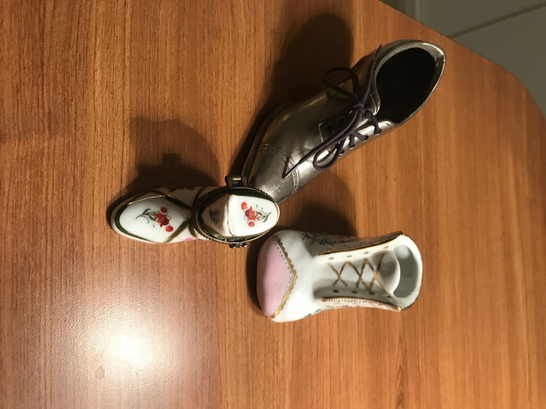 Tutte le decorazioni: 4 x Schuhe Sammlerstücke – Usato da Wettingen venduto da Andres54 3