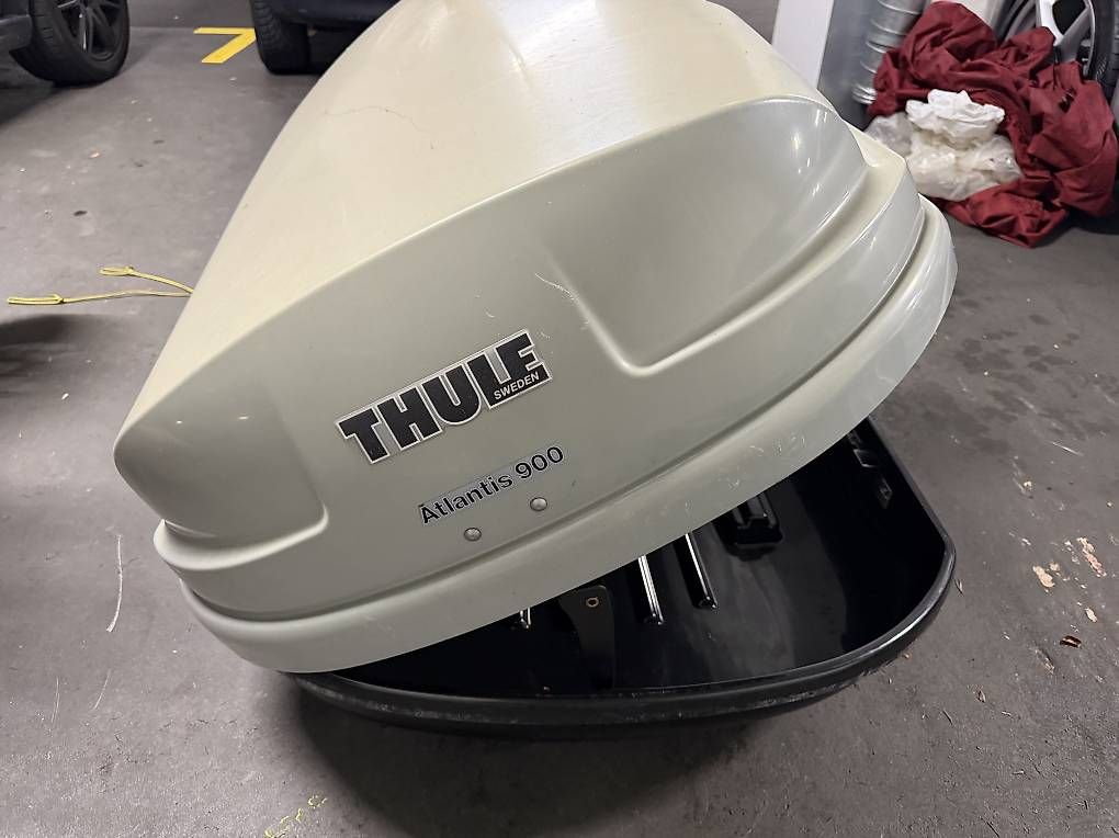 Thule Coffres de toit: Autodachbox – D'occasion à Hergiswil NW par feecaesar01