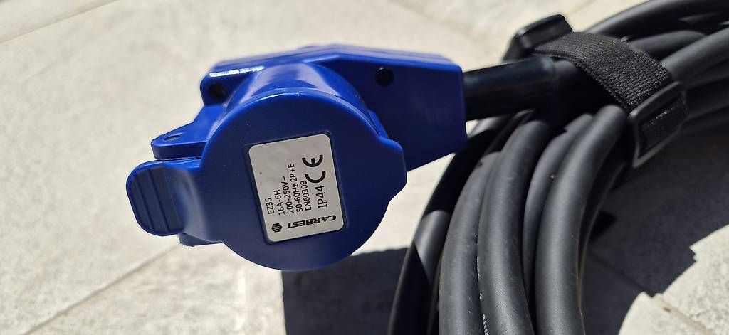 Kabel: CEE Kabel mit Adapter – Gebraucht aus Horw von Row707 2