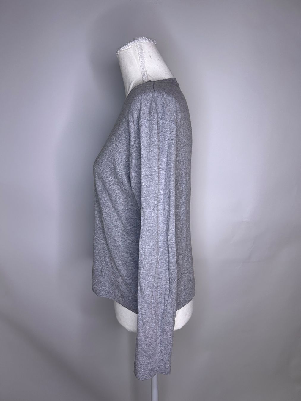 H&M T-shirt: Chicorée T-Shirt – Usato da St. Gallen venduto da look-twice 1