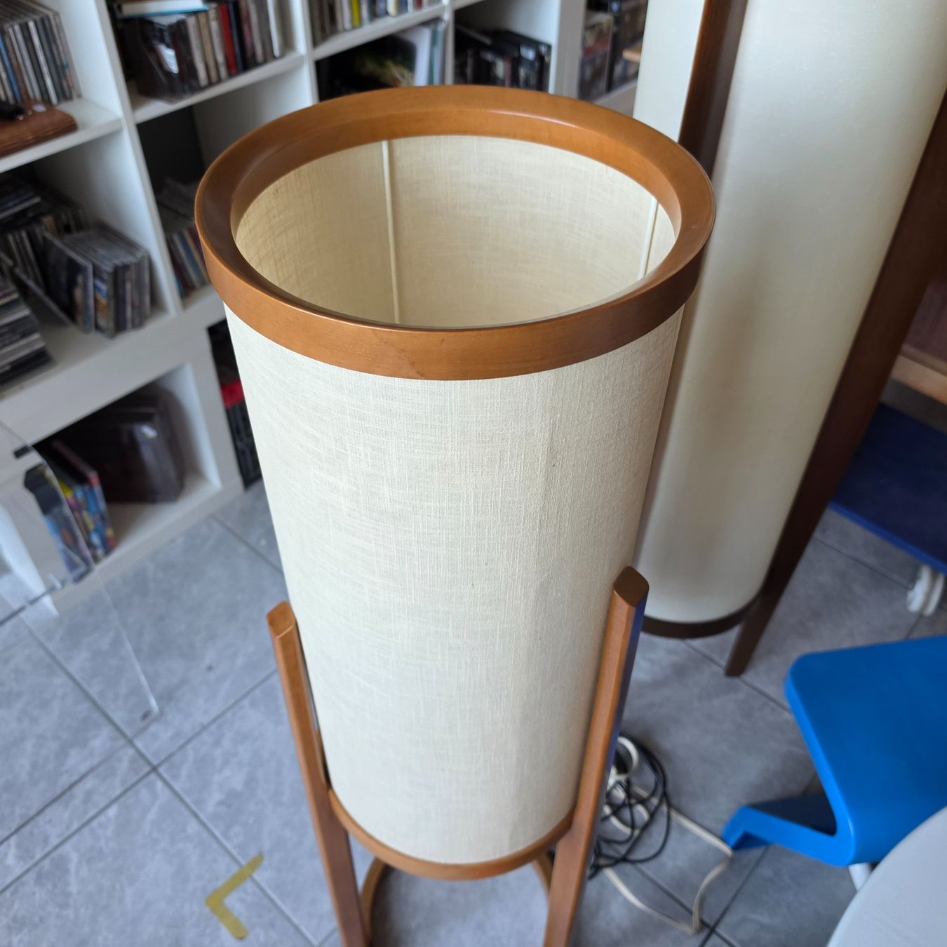 Lampade: Vintage Floor Lamp Holzdesign einzel Schaltbare Stehleuchte – Usato da Nottwil venduto da Wondewa-Shop 2