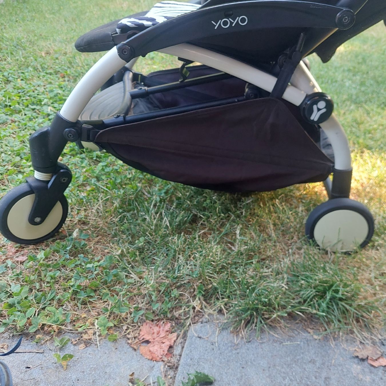 Babyzen Kinderwagen: Babyzen Yoyo2 Zebra Collection  – Gebraucht aus Belp von masterdriftking 6