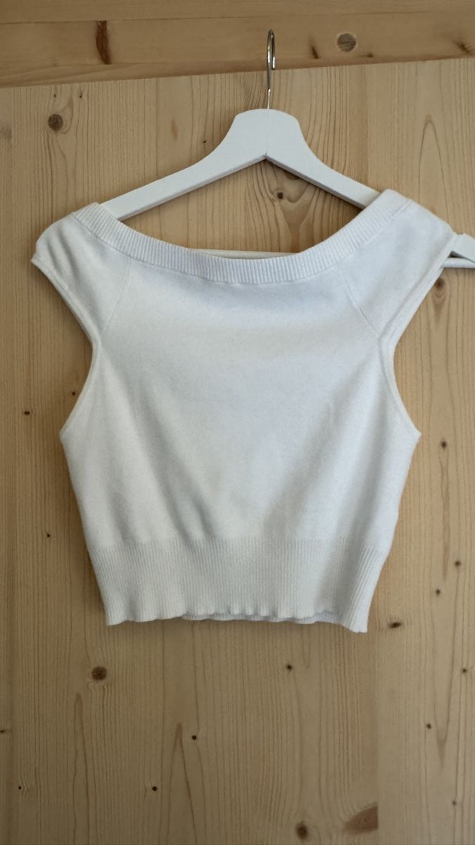 Oysho Top: Weisses Top – Nuovo (secondo la descrizione) da Lurtigen venduto da sal_79fm