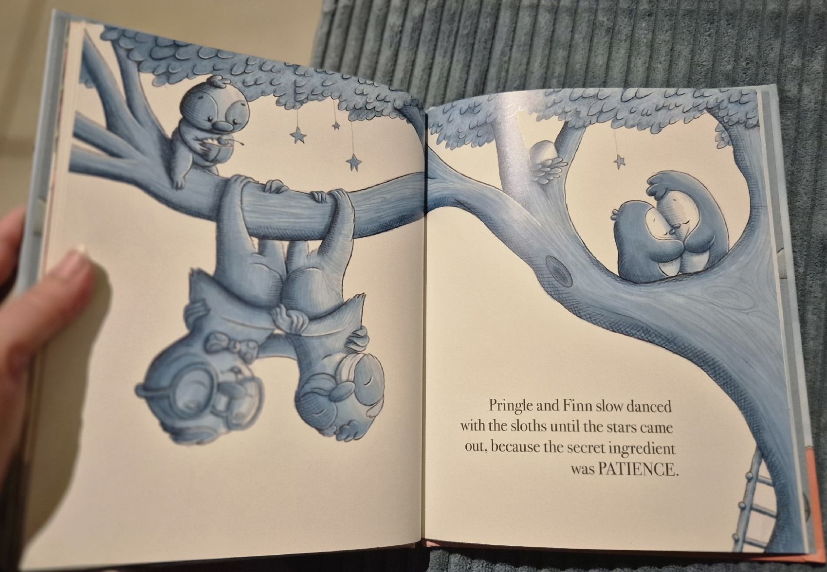 Livres: Kinderbuch "The Secret Ingredient" mit Plüsch-Pinguin – Neuf (Voir description) à Thalwil par Carinzia 4