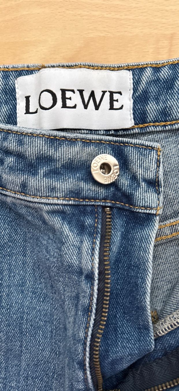 Loewe Jeans: Loewe Jeans – Gebraucht aus Jonschwil von iri_sj9x 4