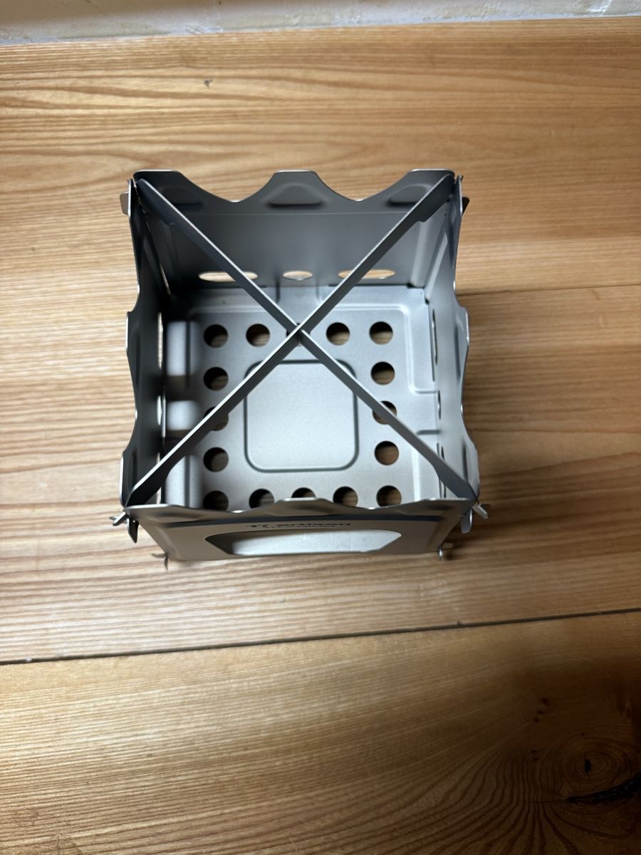 Poêles de chauffage: Ti Artisan Titanium Folding Wood Stove Camping – Neuf avec emballage d'origine à Goldingen par Thomas.Perrin 1