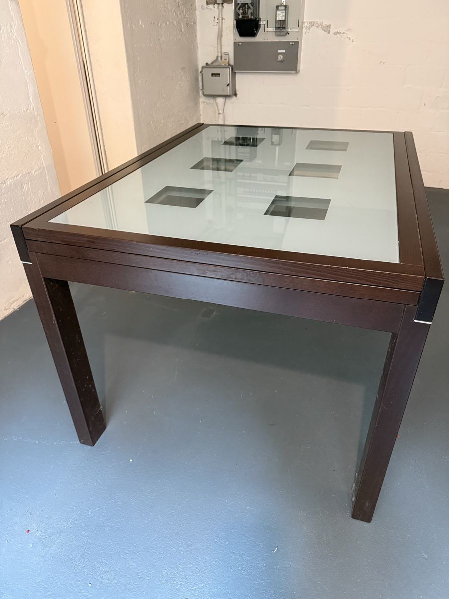 Tavoli: Esstisch aus Holz und Glas – Usato da Buchs AG venduto da k09_xt2v