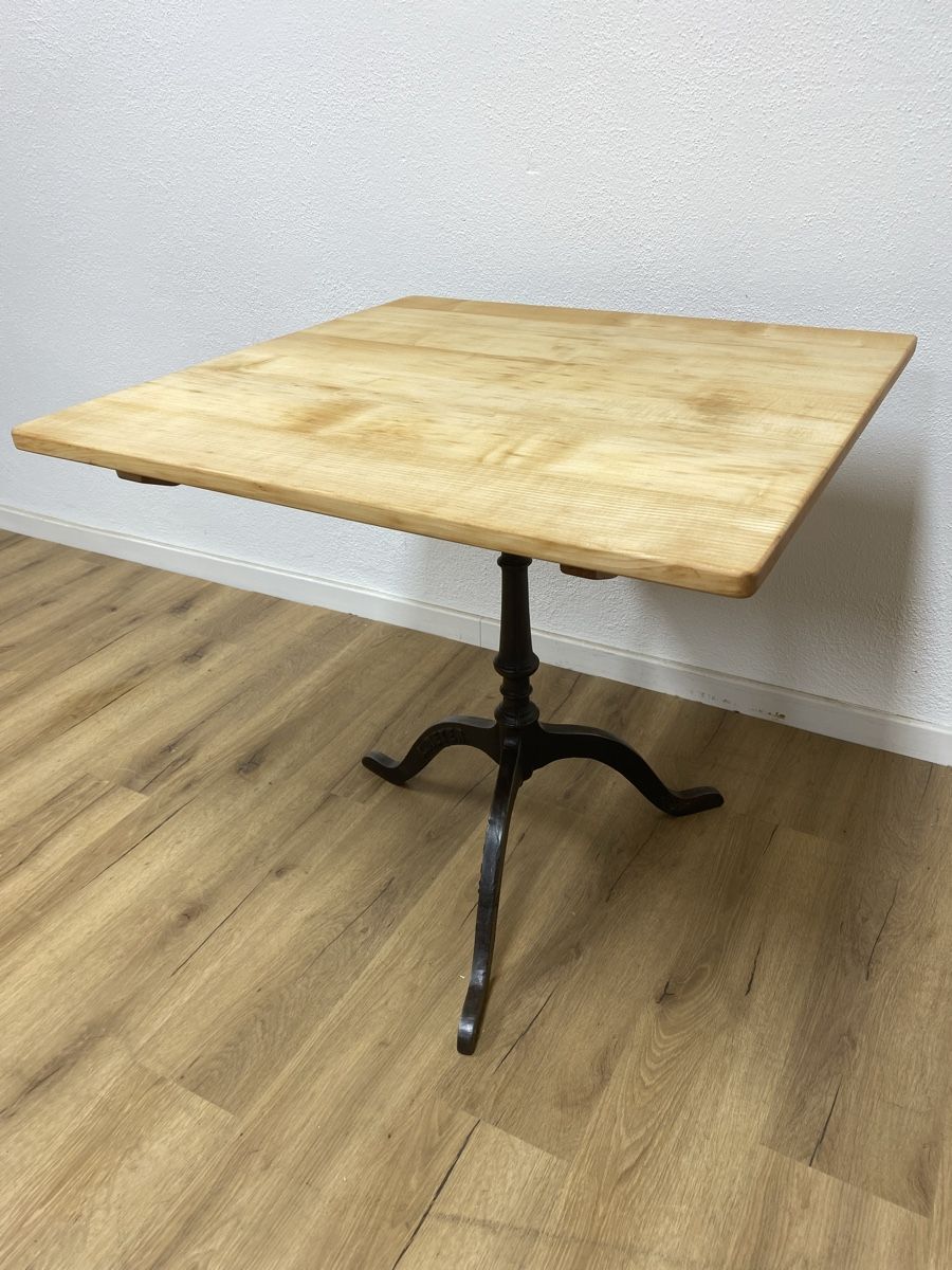 Horgen Glarus Tische: Beizentisch Ahorn (80x80) – Gebraucht aus Basel von MoebelSackmann 2