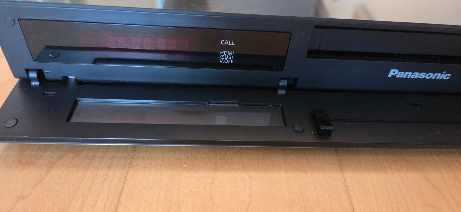 Panasonic Sistemi audio & multimediali: Panasonic Multimedia DVD Blu-ray Player  Model DMP-BDT500 – Usato da Horw venduto da Richy0 1