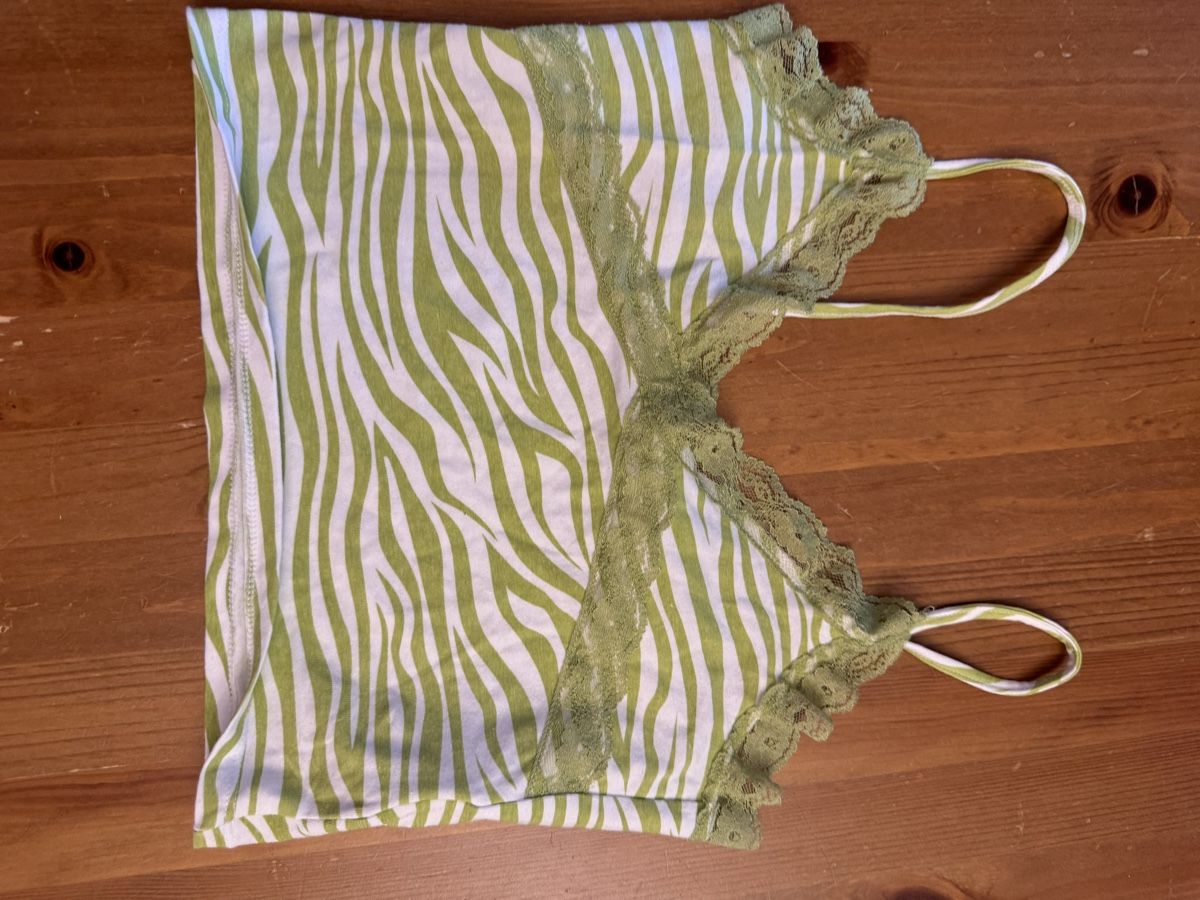 Tops: Top s – D'occasion à Küssnacht am Rigi par ciucchino
