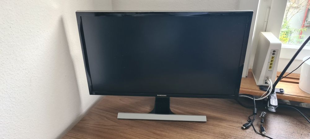 Samsung Monitor 28 inch | Kaufen auf Ricardo