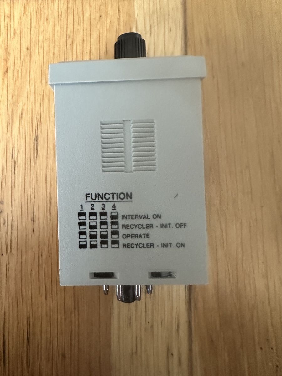 Alimentazione elettrica: CNS-35-92 - Potter & Brumfield Programmable Time Delay Relay – Nuovo (secondo la descrizione) da Basel venduto da mad_q2sc 1