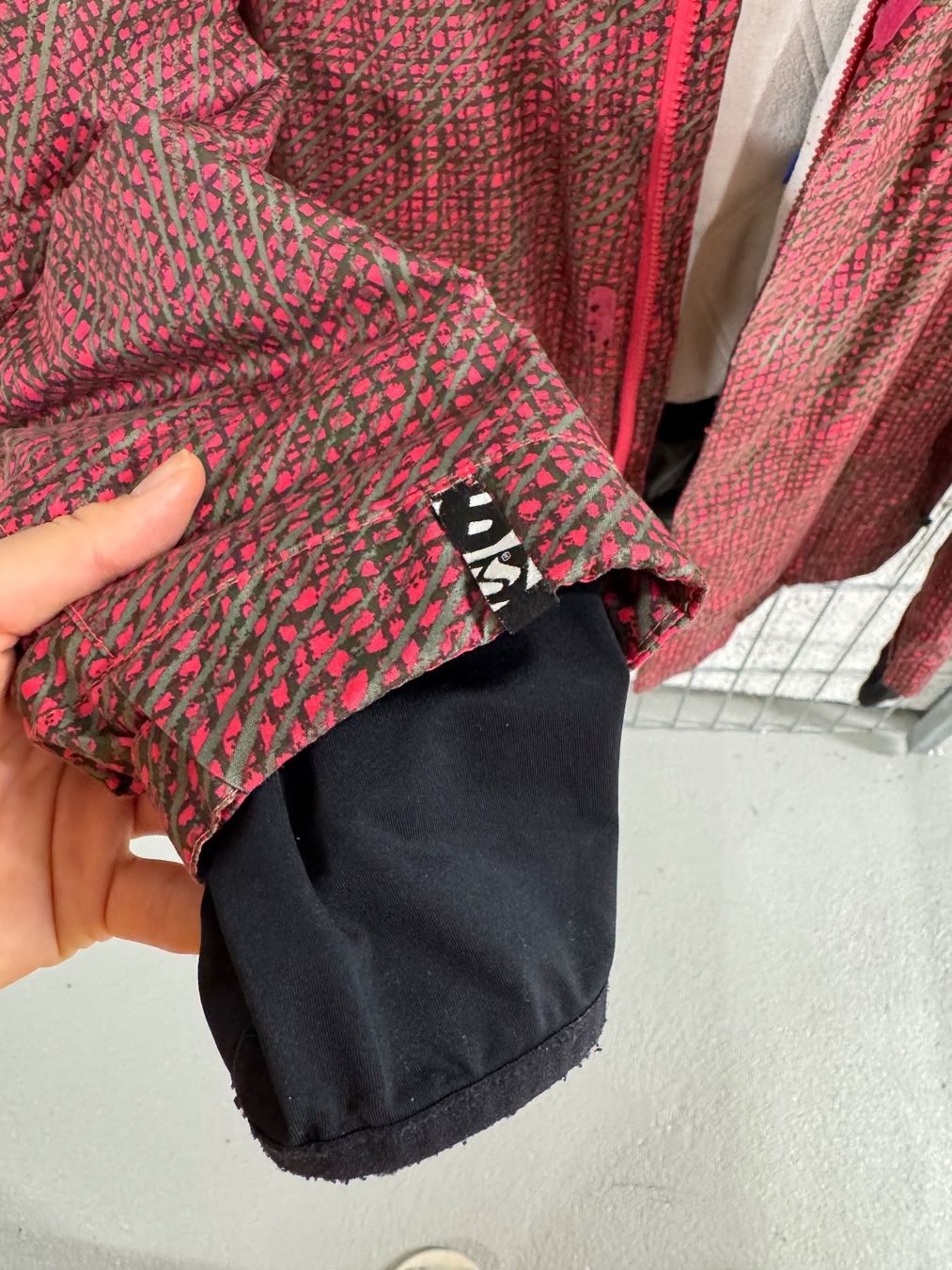 Vestes: Bonfire Snowboardjacke, Grösse M – D'occasion à Zürich par rahelitas 3