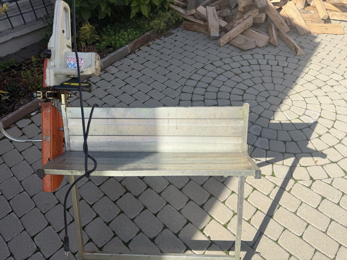 Stihl Scies: Sägebock mit Säge – D'occasion à Russikon par Cyprian81 1