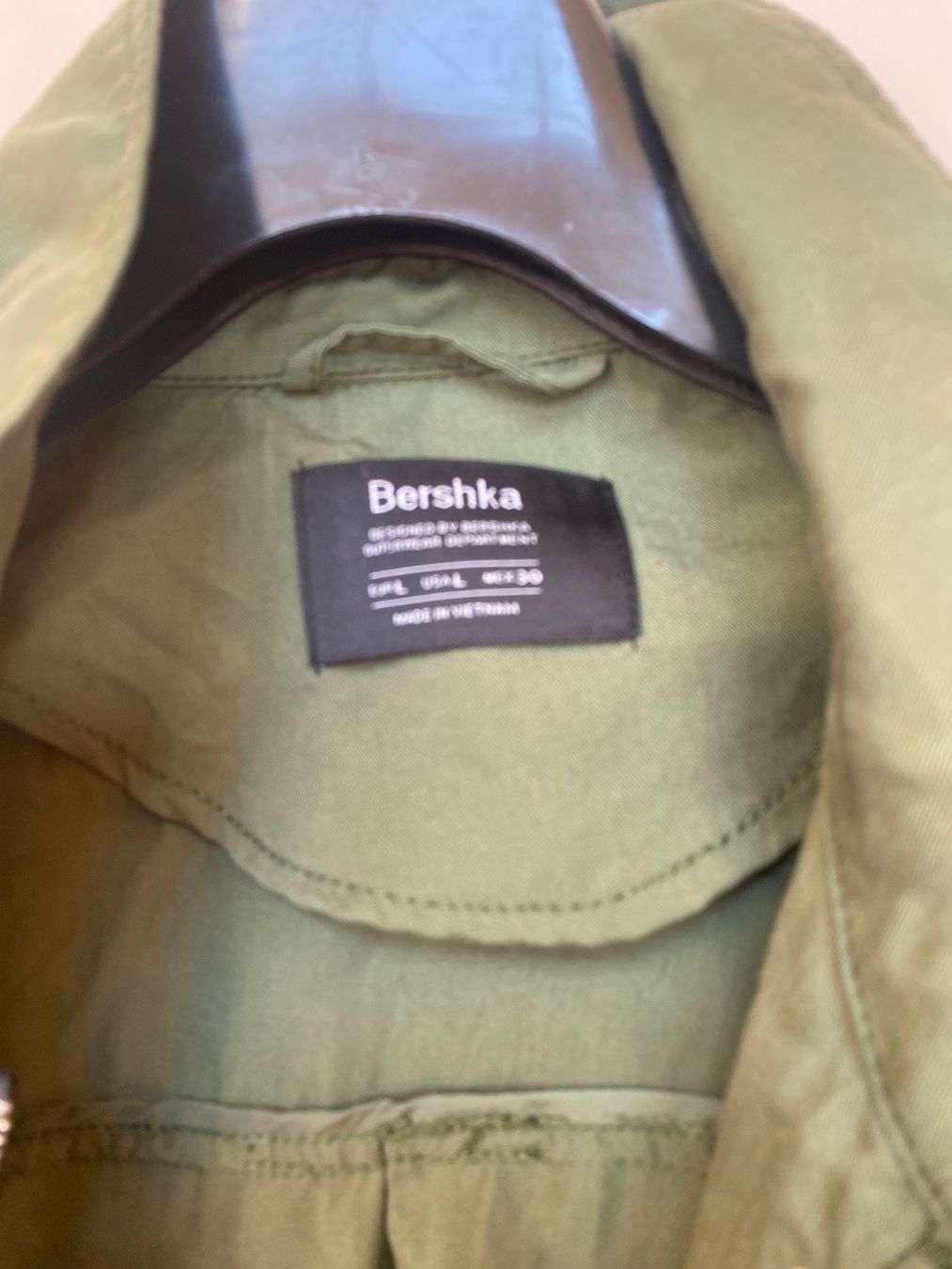 Bershka Giacche: Veste Bershka  Envoi possible/Versand möglich – Usato da Belmont-sur-Lausanne venduto da chu_vxf5 2