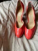 Escarpins en cuir vernis corail 39