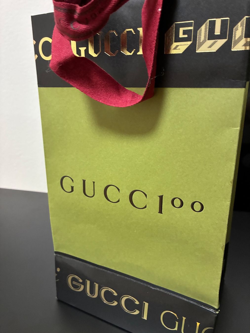 Gucci Taschen: Gucci Geschenktaschen – Gebraucht aus Luzern von Selin.E_ 1