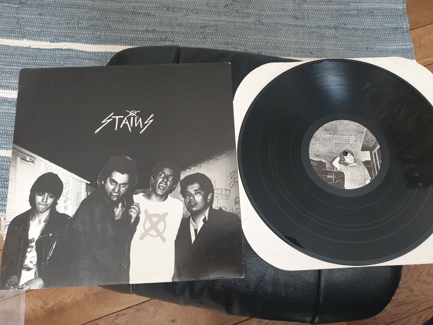 Dischi in vinile: Stains Stains – Usato da zürich venduto da ultraviolet