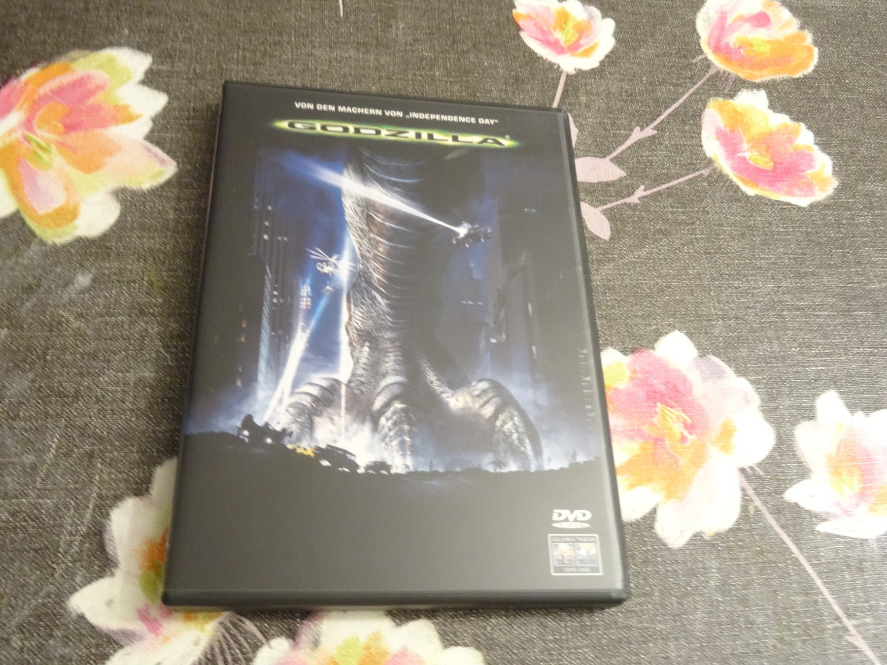 Tutti i DVDs: Godzilla DVD – Usato da Olten venduto da Disc-Verkauf