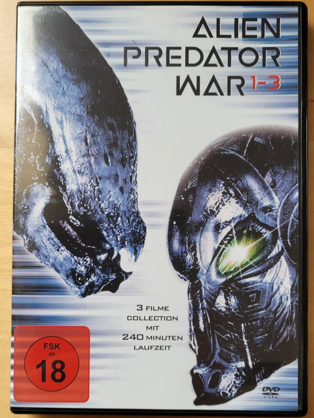 Tutti i DVDs: ALIEN PREDATOR WAR 1 – 3 – Usato da Neftenbach venduto da Mador6