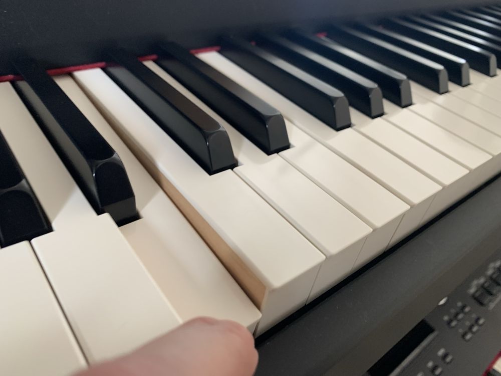 Yamaha CP4 Stage Stagepiano E-Piano Keyboard Top (Gebraucht) in Sargans ...