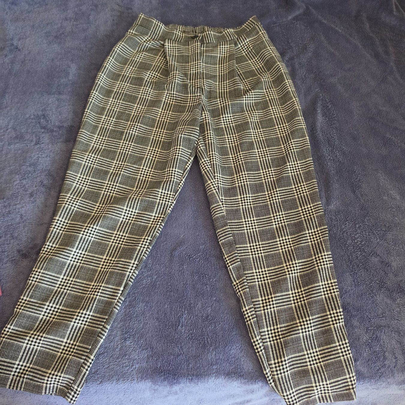 H&M Pantalons: H&M karierte Hose Gr. 38 – Neuf (Voir description) à Fehraltorf par shiilaa.hoot