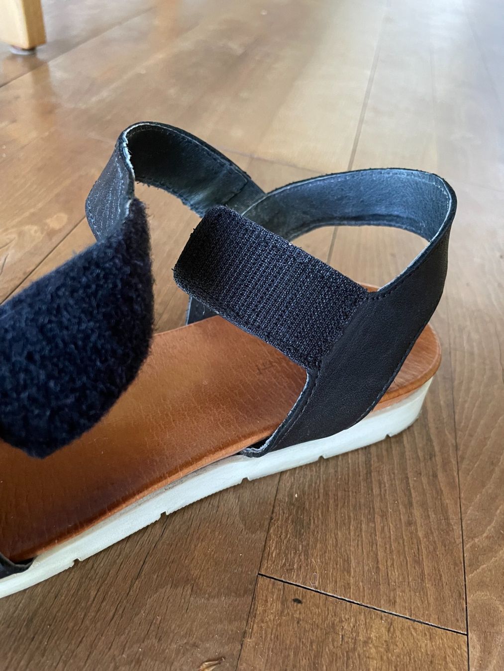 Scarpe da donna: schöne Ledersandalen, Gr. 38 – Usato da Rütihof venduto da solombra 1